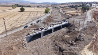 Kahramanmaraş Büyükşehir’den Yeniyurt’a 53 Metrelik Yeni Köprü