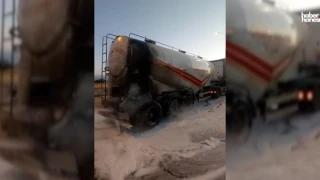 Kahramanmaraş’ta Seyir Halindeki Çimento Yüklü Tırda Yangın