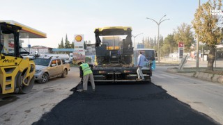 Asfalt Onarım Ekibi, Çalışmalarına Yeni Bir Nokta Daha Ekledi