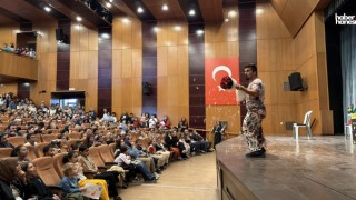 Çocuklar Büyükşehir’in Gösterisiyle Eğlence Dolu Bir Gün Geçirdi