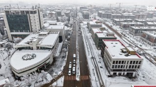 Arterleri Ulaşıma Açık Tutmak İçin Kahramanmaraş Büyükşehir’den Yoğun Mesai