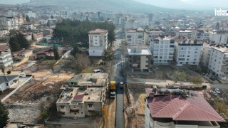 Kahramanmaraş Büyükşehir, Altyapısı Tamamlanan Pazarcık Atatürk Caddesi’ni Asfaltlıyor