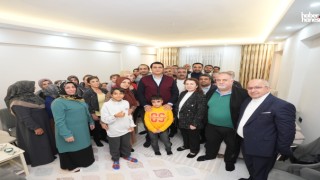 Şehitkamil’de Üç Mahallede Ev Ziyaretleri: Talepler Yerinde Dinlendi