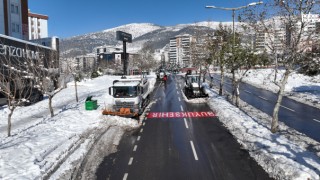 Araç ve Yaya Trafiğinde Güvenlik İçin Kahramanmaraş Büyükşehir 7/24 Sahada