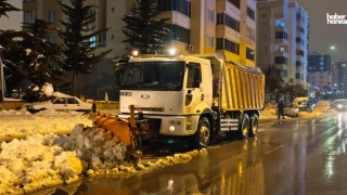 Kahramanmaraş Büyükşehir Kar ve Buzlanmaya Geçit Vermiyor