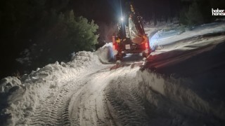 Kahramanmaraş Büyükşehir, Kırsalda da Karla Mücadelesini Kesintisiz Sürdürüyor