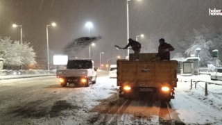 Kahramanmaraş Büyükşehir’den Arterlerde Buzlanmaya Karşı Yoğun Tedbir