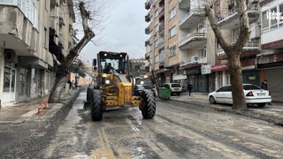 Kahramanmaraş Büyükşehir’den Yağış Sonrası Yoğun Yol Mesaisi
