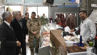 Başkan Görgel ve Vali Ünlüer, Uzunçarşı’da Esnaf ve Vatandaşlarla Bir Araya Geldi