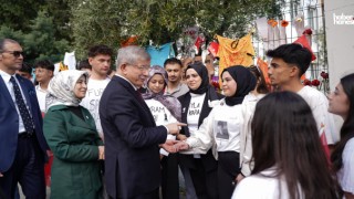 Ahmet Davutoğlu Kahramanmaraş’ta: “Kaybettiklerimizin İsimleri Okullarda Yaşatılmalı”