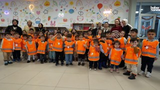 Kahramanmaraş'ta Minik Okurlar Masalların Kahramanı Oldu