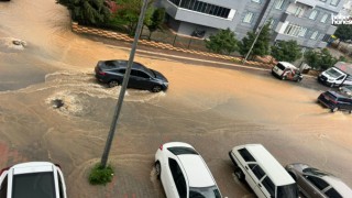 Kahramanmaraş’ta Sağanak Yağmur Sonrası Yollar Göle Döndü!