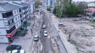 Elbistan’ın Can Damarı Pınarbaşı Caddesi Büyükşehirle Yenileniyor