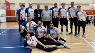 Kahramanmaraş Büyükşehir’in Oturarak Voleybol Takımı, Adım Adım Şampiyonluğa İlerliyor