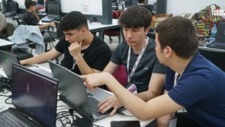 Pusula Maraş, Oyun Dünyasının Genç Yeteneklerini Bir Araya Getirdi; Game Jam Başladı