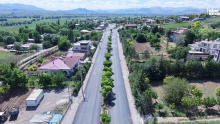 Kahramanmaraş Büyükşehir’den Elbistan İğde’de Ulaşım Atağı; Yürüyüş Yolu Tamam, Asfalt Başladı