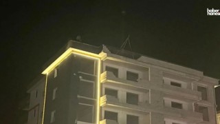 Kahramanmaraş’ta Endişe Dolu Anlar: Çatıdaki Şahıs Ekipleri Harekete Geçirdi!