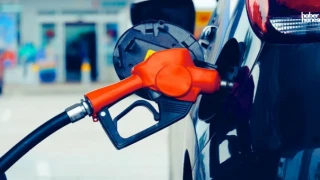 Petrol Yeniden Alevlendi: Akaryakıtta İndirimin Ömrü 24 Saat Sürdü, Benzin ve Motorine Zam Geliyor