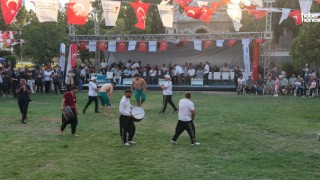 26 Yıllık Hasret Er Meydanında Son Buldu; Pehlivanlar Ödüllerine Kavuştu
