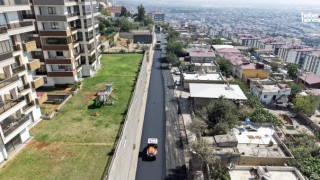 Kahramanmaraş Büyükşehir, Kâtip Çelebi Caddesi’nde Asfalt Mesaisini Sürdürüyor